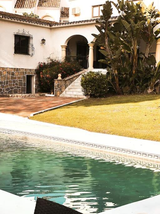 Villa Santa Cristina Cerca Del Mar Марбелья Экстерьер фото